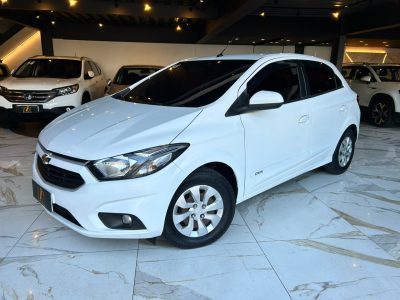 CHEVROLET Onix 2018