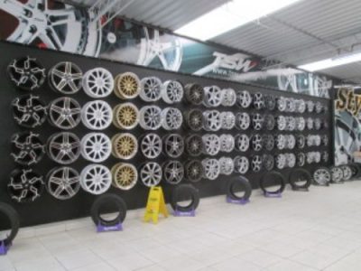 Stylo Rodas e Pneus