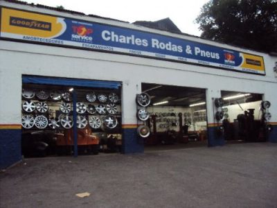 Charles Rodas e Pneus
