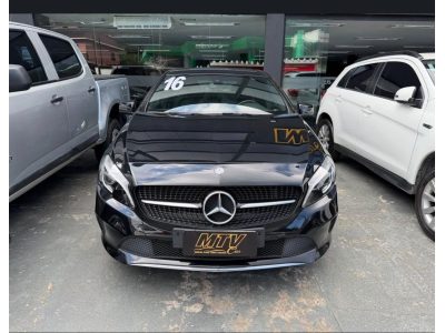 MERCEDES-BENZ A 200 2016