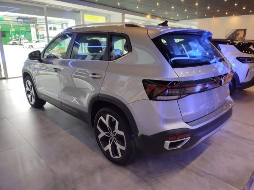 VOLKSWAGEN Taos - foto 4