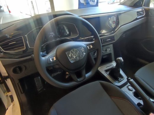 VOLKSWAGEN Polo - foto 5