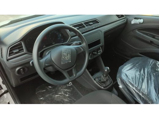 VOLKSWAGEN Saveiro - foto 4