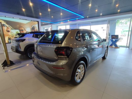 VOLKSWAGEN Polo - foto 2