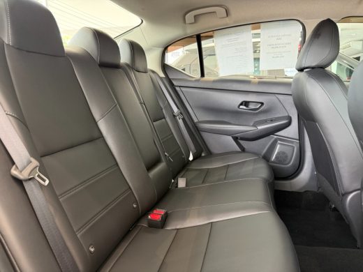 NISSAN Sentra - foto 12