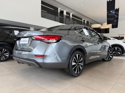 NISSAN Sentra - foto 6