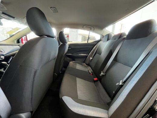 NISSAN Versa - foto 14