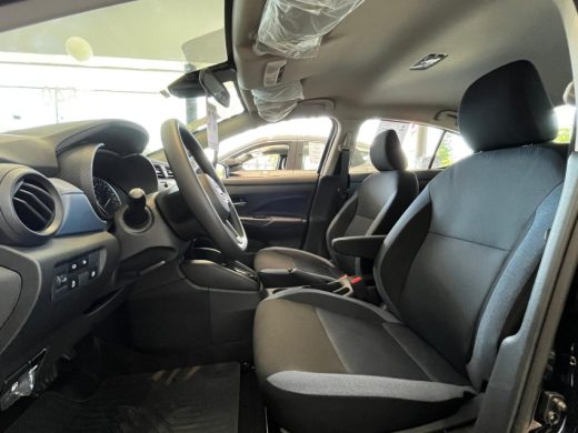 NISSAN Versa - foto 9