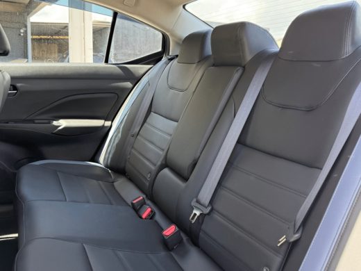 NISSAN Versa - foto 8