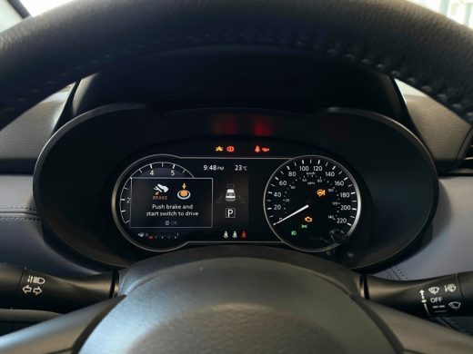 NISSAN Versa - foto 12