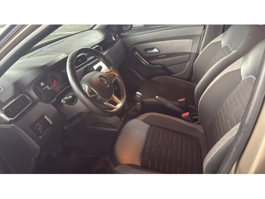 RENAULT Duster - foto 10