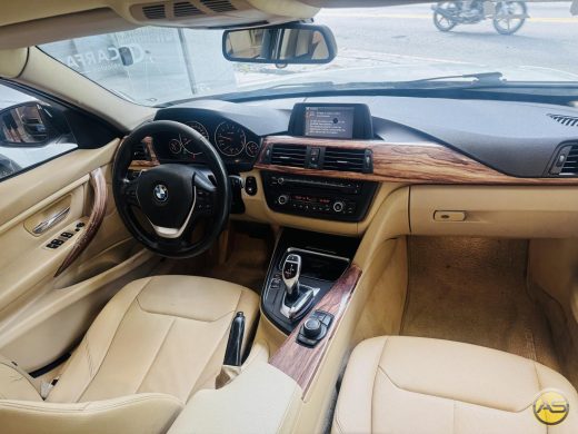 BMW 320i - foto 5