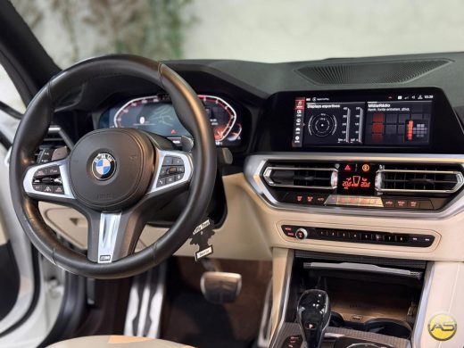 BMW 330i - foto 6