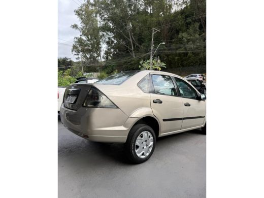 FORD Fiesta - foto 3