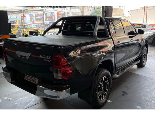 TOYOTA Hilux - foto 10