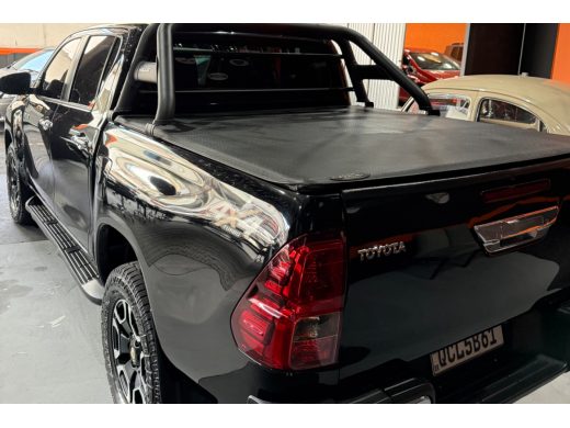 TOYOTA Hilux - foto 9