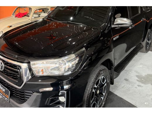 TOYOTA Hilux - foto 3