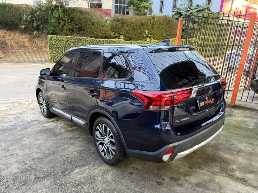 MITSUBISHI Outlander - foto 6