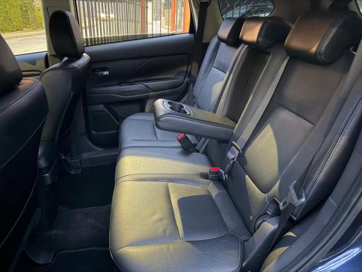 MITSUBISHI Outlander - foto 8