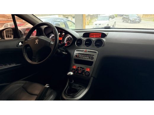 PEUGEOT 308 - foto 8