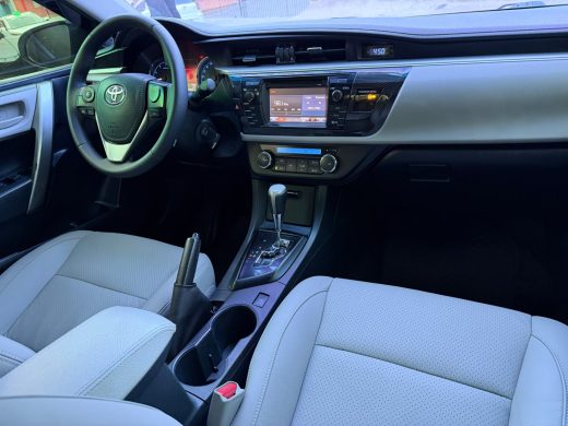 TOYOTA Corolla - foto 8