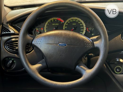 FORD Focus - foto 4