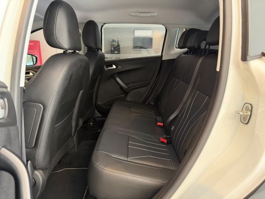 PEUGEOT 2008 - foto 6