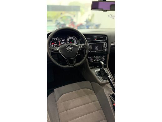 VOLKSWAGEN Golf - foto 5