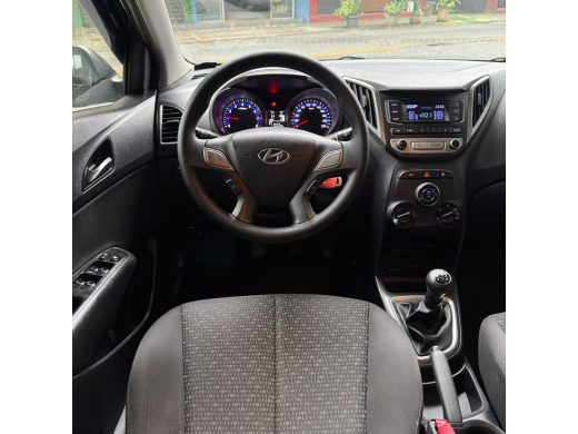 HYUNDAI HB20 - foto 8