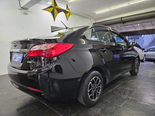 HYUNDAI HB20S - foto 4