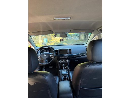 MITSUBISHI Lancer - foto 5