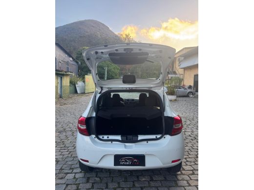 RENAULT Sandero - foto 8