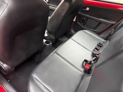 VOLKSWAGEN UP - foto 5