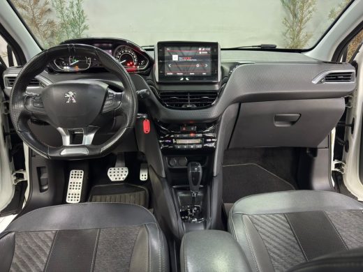 PEUGEOT 208 - foto 7