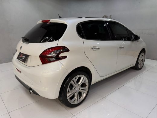 PEUGEOT 208 - foto 5