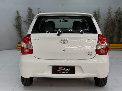 TOYOTA Etios - foto 4