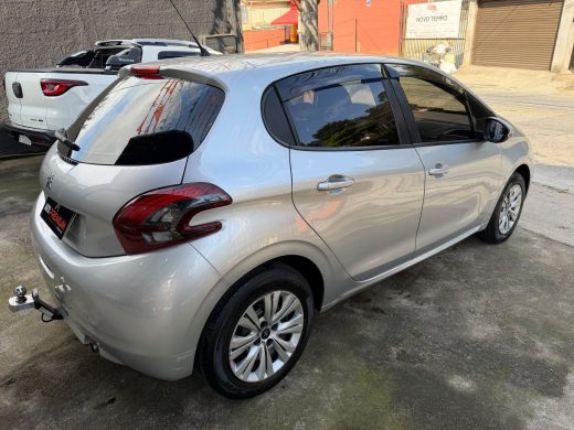 PEUGEOT 208 - foto 5