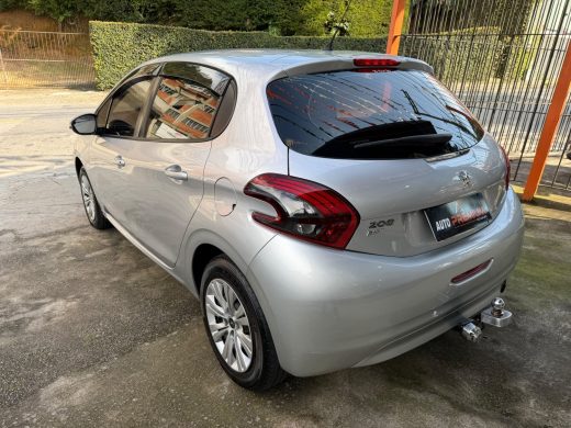 PEUGEOT 208 - foto 7