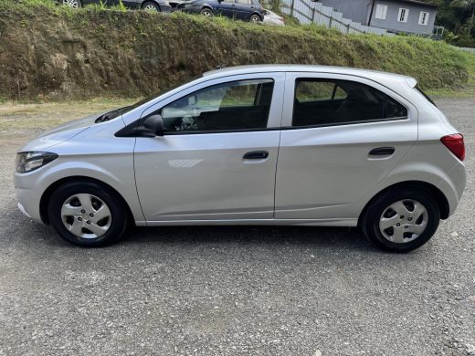 CHEVROLET Onix - foto 3