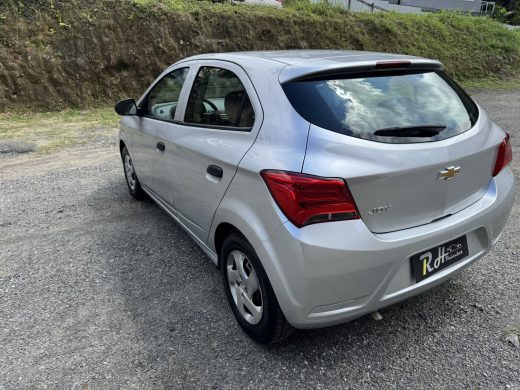 CHEVROLET Onix - foto 6