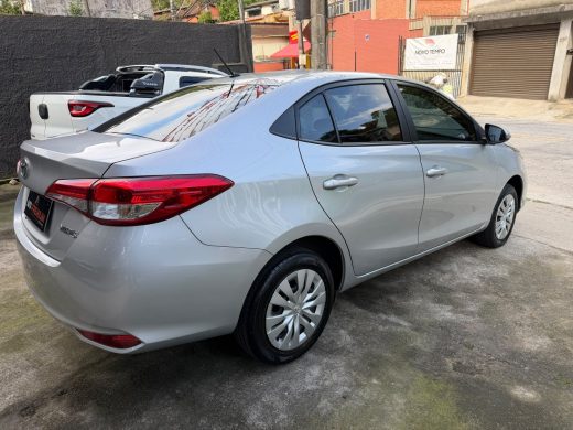 TOYOTA YARIS - foto 7