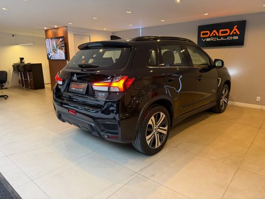 MITSUBISHI Outlander Sport - foto 8