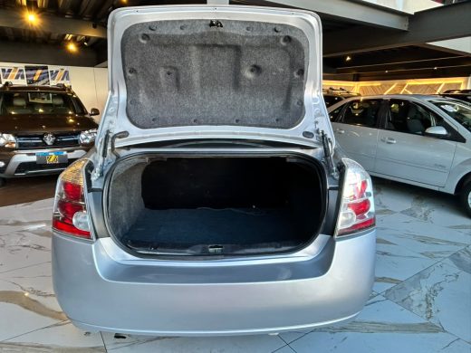 NISSAN Sentra - foto 8