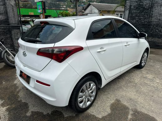 HYUNDAI HB20 - foto 5