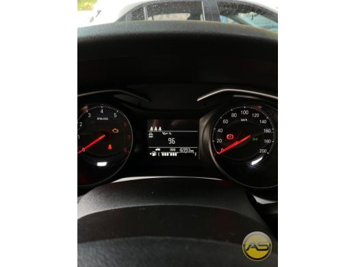 CHEVROLET Onix - foto 8