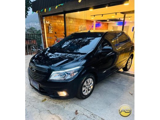 CHEVROLET Onix - foto 4