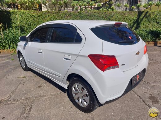 CHEVROLET Onix - foto 3