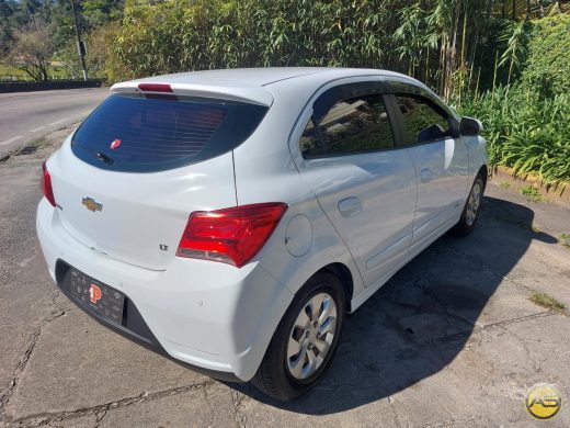 CHEVROLET Onix - foto 4