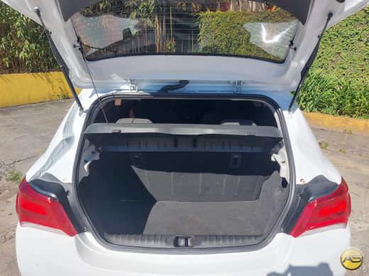 CHEVROLET Onix - foto 6