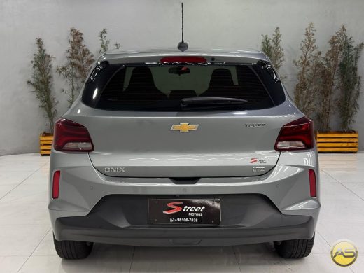 CHEVROLET Onix - foto 4